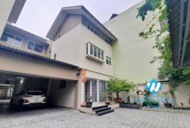 5 bedroom house for rent in Long Bien